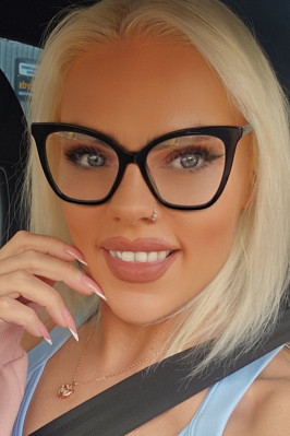 Maddie Peach from PURECFNM